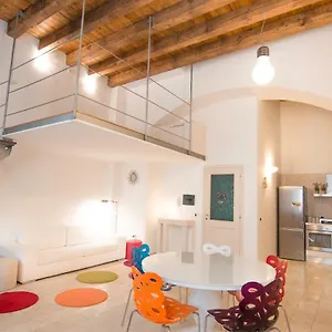 Apartamento Modern In Historic Building