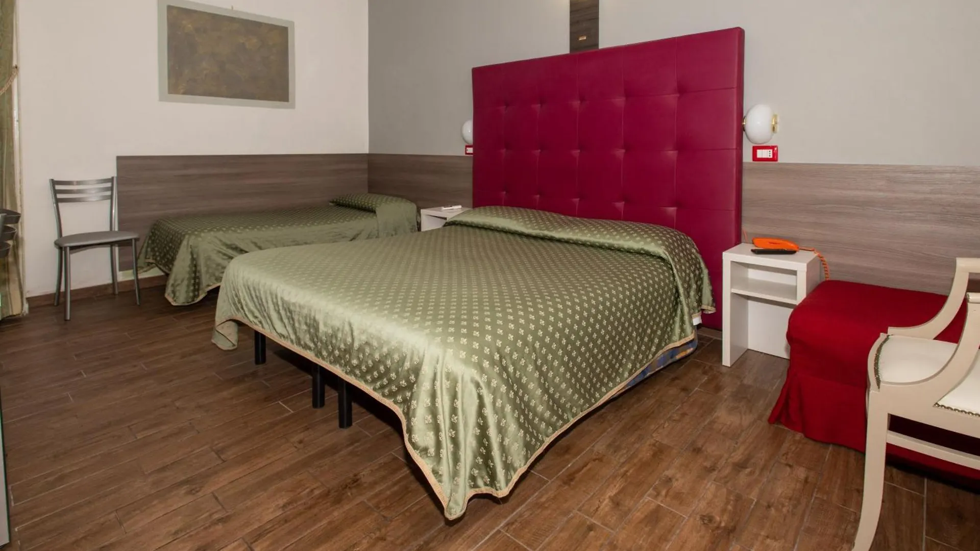 Hotel Piola Milan 2*,  Italy