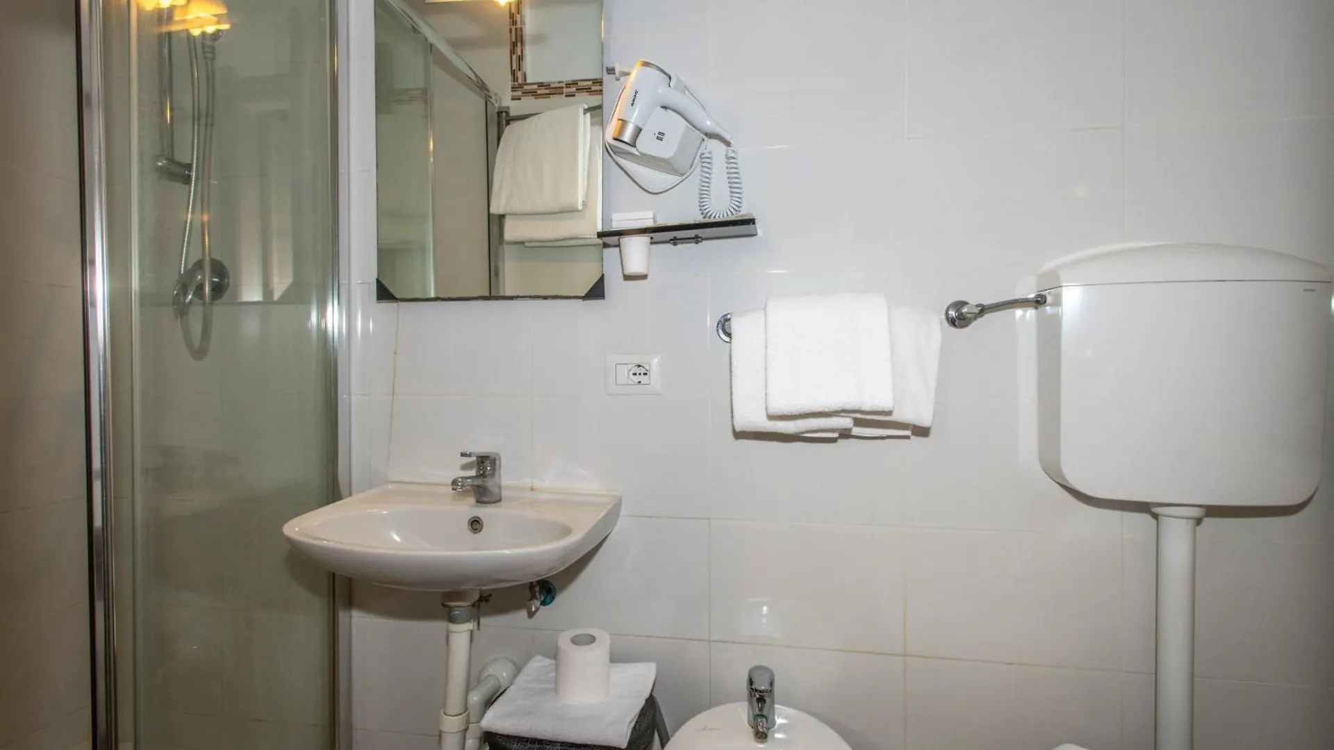 Hotel Piola Milan 2*,