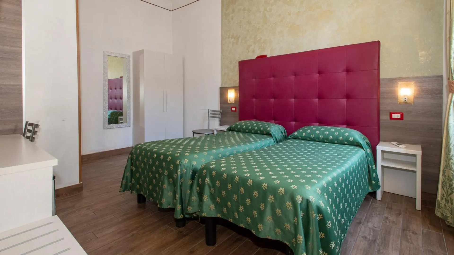 Hotel Piola Milan 2*,  Italy